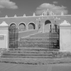 Gate, 2004.